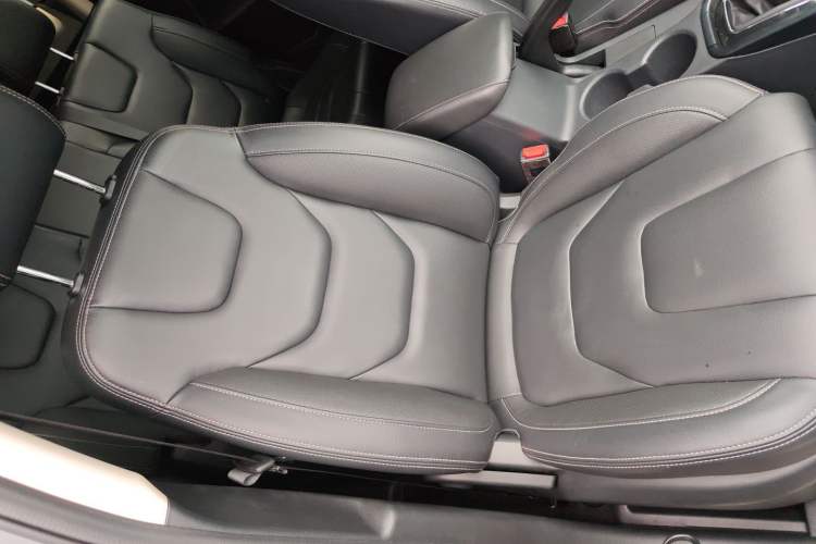 Used Dongfeng Fengon 580 2021 Revised ☆ Star Edition 1.8L Manual Elite Version
