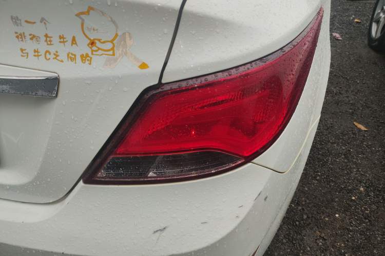 Used Hyundai Verna (older generation) 2016 1.4L Automatic Leading-Edge GLX
