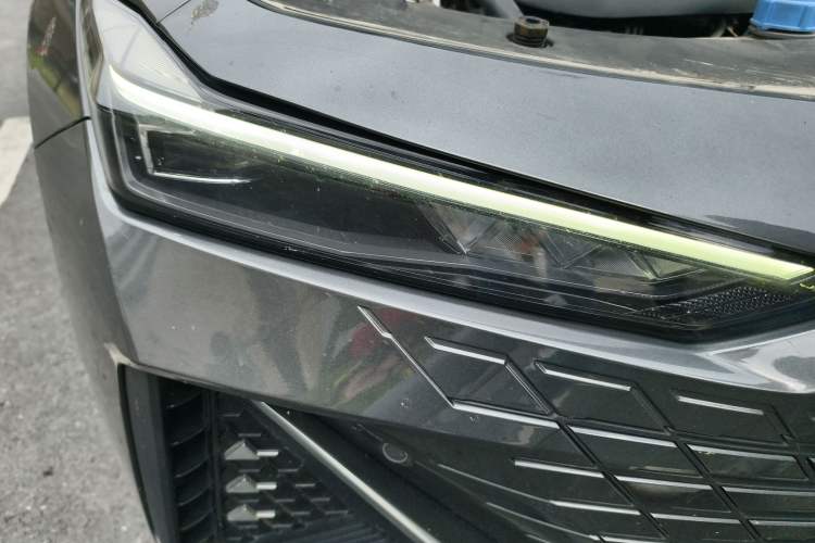 Used Changan UNI-V iDD 2023 Zhidian iDD 1.5T 113km Smart & Fun Version (Rapid Edition)