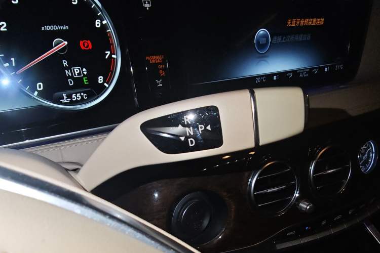 Used Mercedes-Benz S-Class 2017 S 320 L Business Model Gear Lever