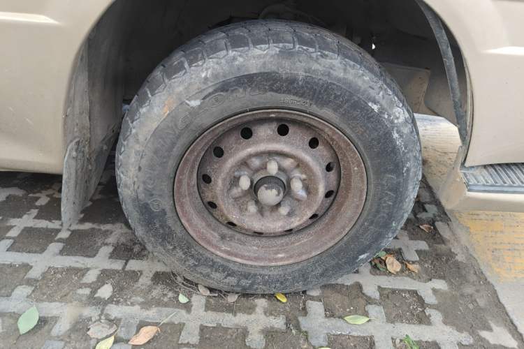 Used Foton Scenic 2014 2.0L Express Standard Long-Wheelbase Low-Roof 4Q20M
