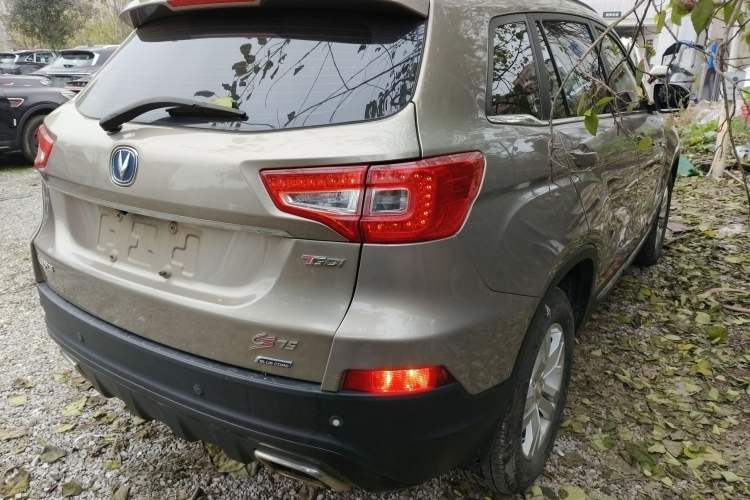 Used Changan CS75 2016 1.5T Manual FENGSHANG Model