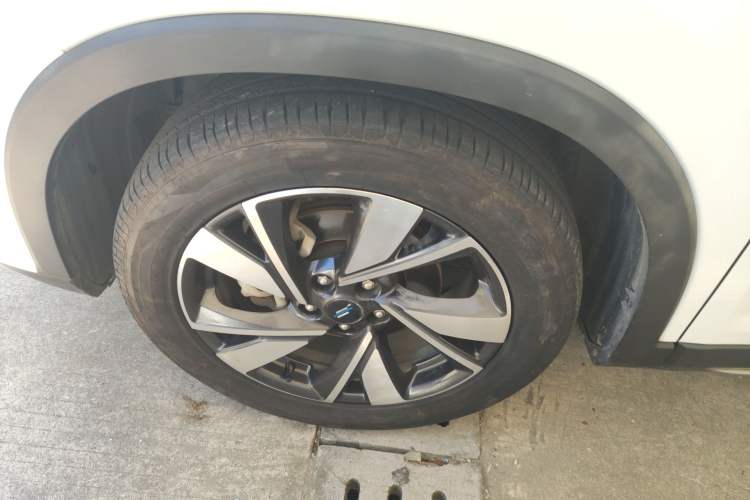 Used CHANGAN OSHAN X7 EV 2020 Luxury Edition 405 Left Front Wheel Hub