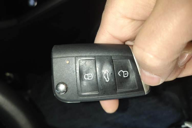 Used Volkswagen Magotan 2025 Zhongxiang Version 280TSI DSG Comfort Edition