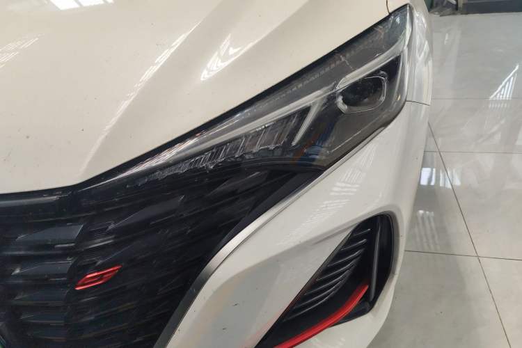 Used CHANGAN Eado 2023 Changan Edition PLUS Blue Whale NE 1.4T GDI DCT Prestige Version Left Front Headlight