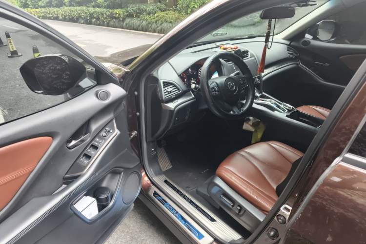 Used Acura CDX 2019 1.5T Two-Wheel Drive Comfort Edition Driver Seat