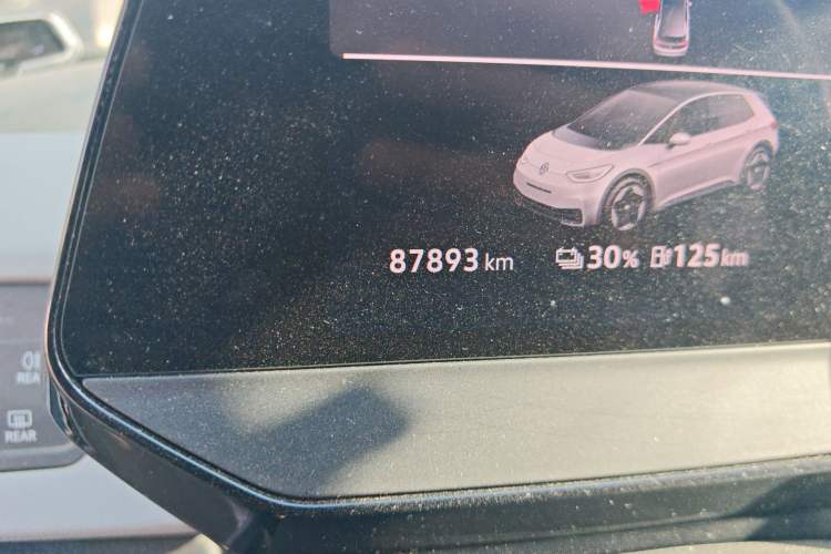 Used Volkswagen ID.3 2022 Pro Smart Edition Odometer Close Up