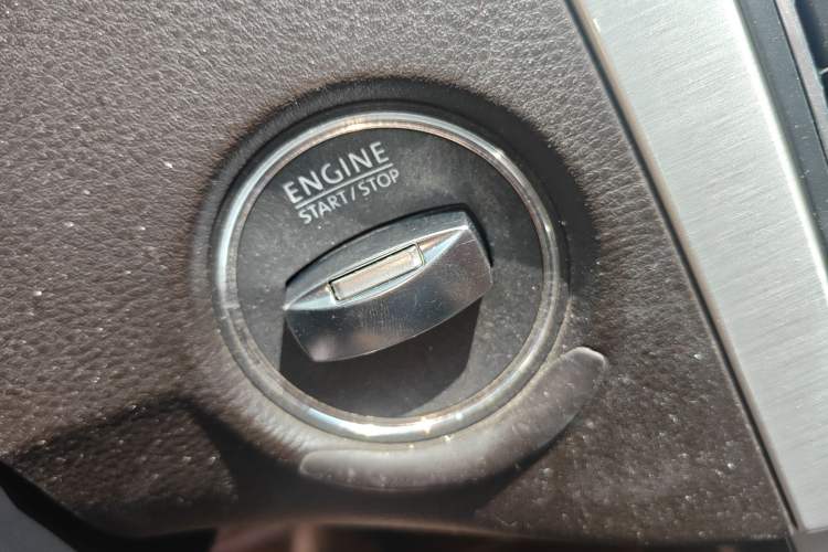 Used Volkswagen Magotan 2012 Travel Edition 2.0 TSI 4x4 Comfort Version
