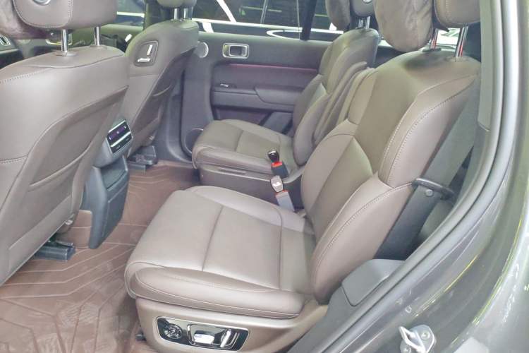 Used Li Auto L8 2023 Pro Model
