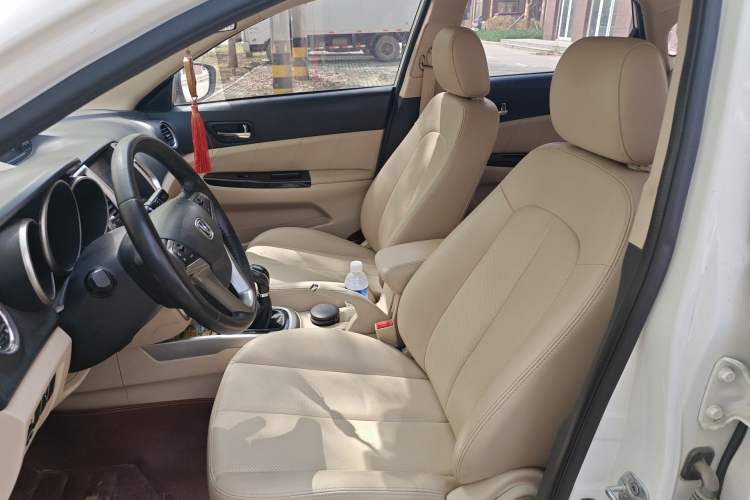 Used CHANGAN Eado 2015 1.6L Manual Luxury Model China IV Standard