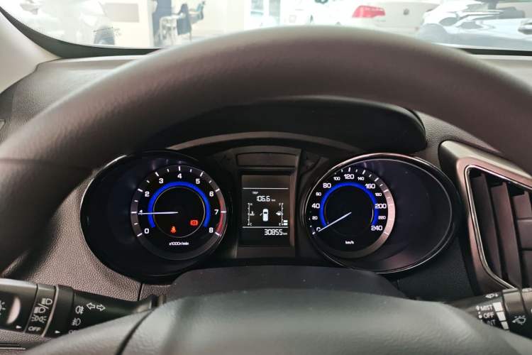 Used CHANGAN CS15 2016 1.5L Manual Fashion Edition