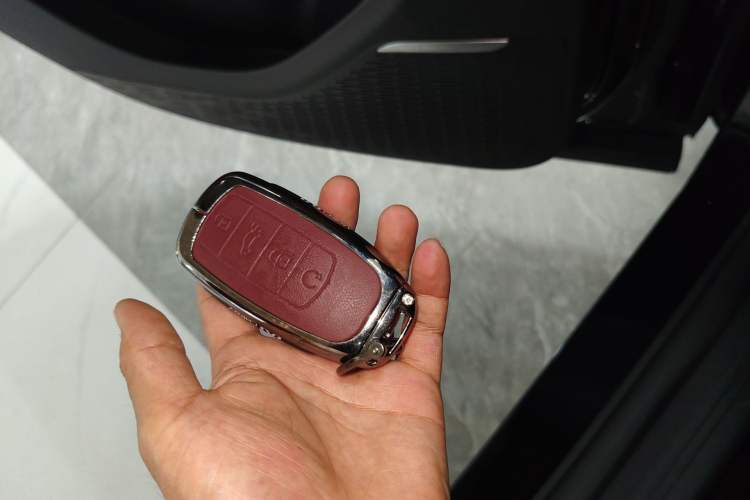 Used Chery Tiggo 8 2026 Model, 5th Generation Leopard Model, Kunpeng 1.6T Automatic Prestige Version
