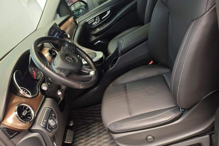 Used Mercedes-Benz V-Class 2021 V 260 L Long-wheelbase Luxury Edition