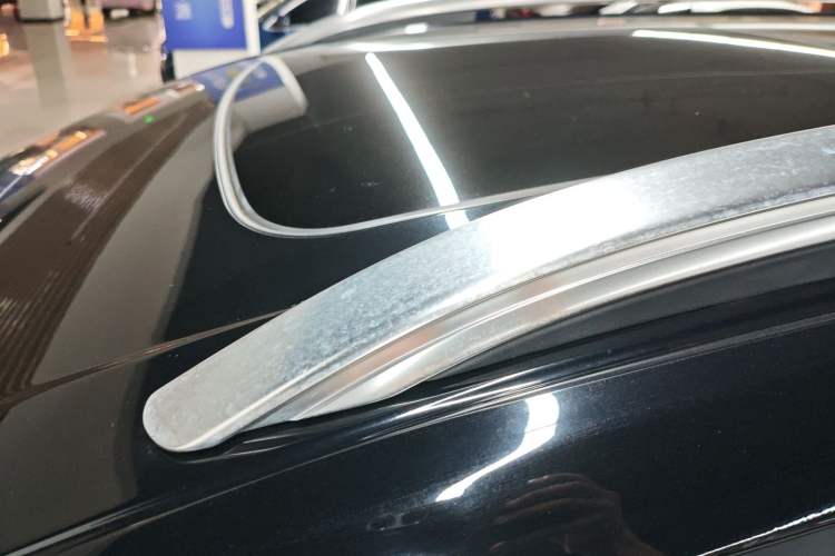 Used Ford Edge 2021 PLUS EcoBoost 245 Two-Wheel-Drive Platinum Edition 5 Seats
