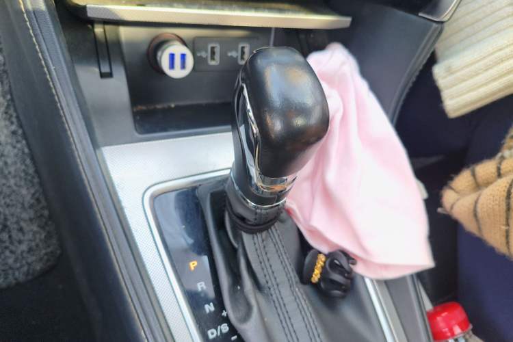 Used MG 6 2017 20T Automatic Luxury Smart Connect Version China V Standard