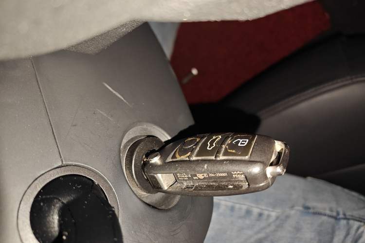 Used Audi Q3 2015 30 TFSI Comfort Model
