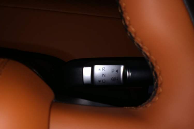 Used Jetour Zongheng G700 Trailblazer 2025 Model Xiangjing Edition 6-seater