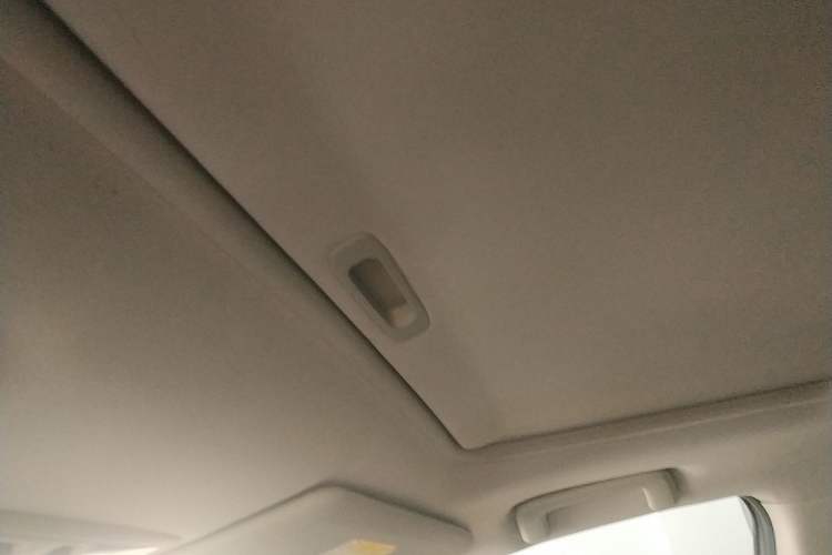 Used Mitsubishi Outlander 2019 2.0L Two-Wheel Drive Comfort Edition 5 Seats China VI Standard