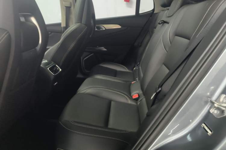 Used Lynk & Co 01 2020 2.0T Two-Wheel Drive Pure Pro Version China VI Standard