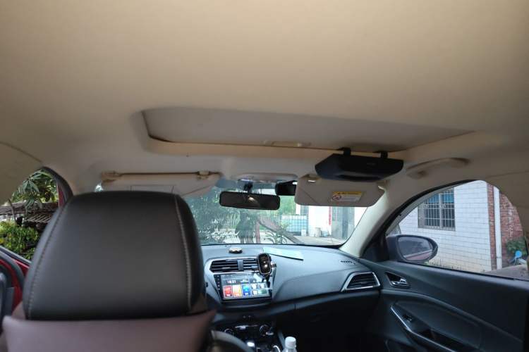 Used Ford Escort 2015 1.5L Automatic Fashion Model Headliner