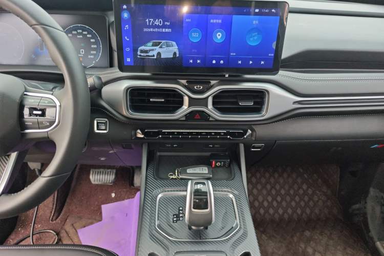 Used Geely Auto Haoyue 2020 1.8TD DCT Luxury Model 5 Seats Audio And AC Panel