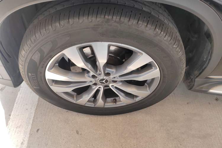 Used Mercedes-Benz GLE Coupe 2017 GLE 400 4MATIC Coupe SUV Left Front Wheel Hub