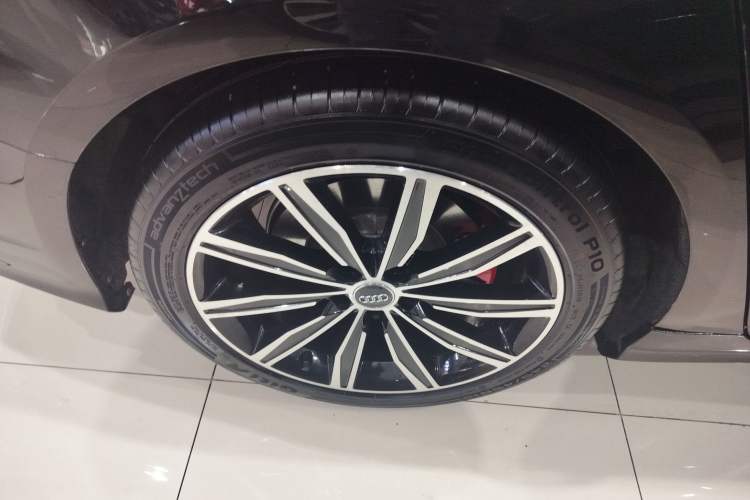 Used Audi A6L 2020 45 TFSI Prestige Dynamic Edition Right Rear Wheel Hub