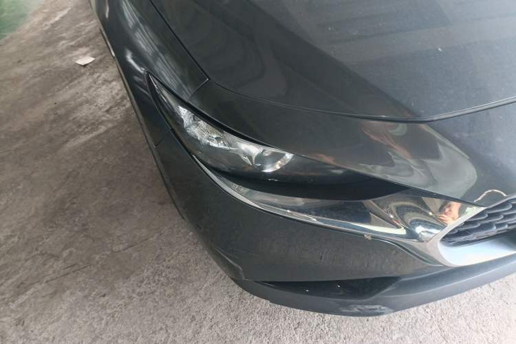 Used Mazda 3 Axela 2020 2.0L Automatic ZhiXuan Edition Right Front Headlight