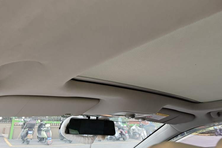 Used MG ZS 2017 16T Automatic Flagship Internet Edition
