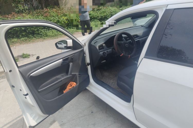 Used Volkswagen Lavida 2013 1.6L Manual Fashion Edition
