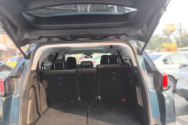 Used Peugeot 5008 2017 380THP 7-Seater Elite Edition Trunk