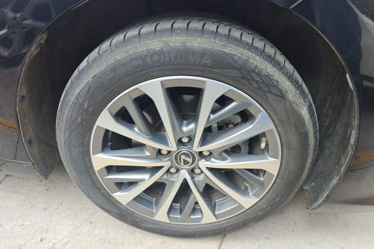 Used Lexus ES 2023 200 Excellence Edition