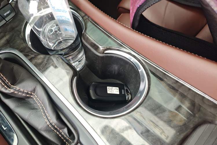 Used Buick Envision 2016 28T Four-Wheel Drive Luxury Model
