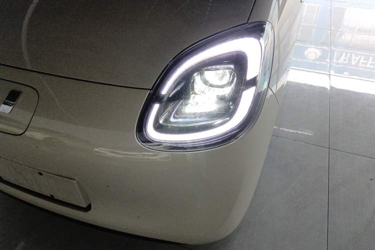 Used Wuling Hongguang MINIEV 2025 Four-Door Version Zhenxiang+ Edition Left Front Headlight