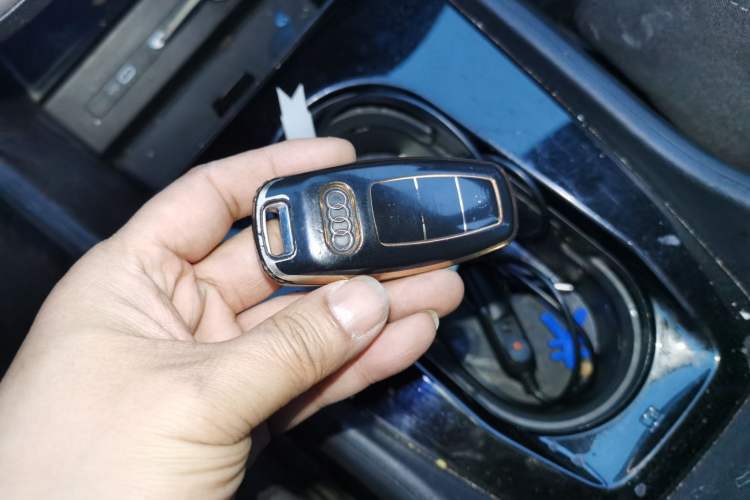 Used Audi Q4 e-tron 2022 40 e-tron Adventure Edition Vehicle Key