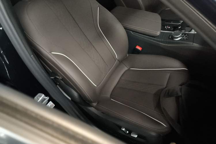 Used BMW 5 Series 2023 530Li xDrive M Sport Package Right Front Seat