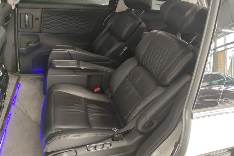 Used Honda Elysion 2022 2.0L eHEV Luxury First Edition