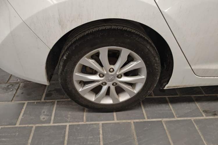 Used Hyundai Elantra (5th Generation / Langdong) 2016 1.6L Automatic Prestige Model
