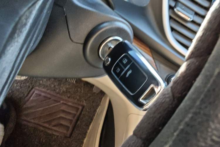 Used Buick GT 2015 15N Manual Luxury Version Vehicle Key