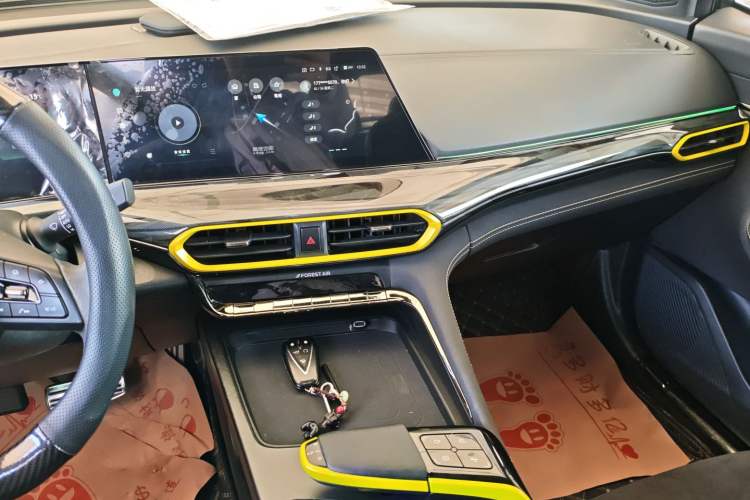 Used CHANGAN UNI-T 2022 1.5T Sport Edition Flagship Version
