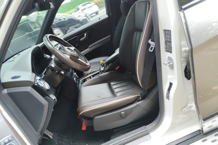 Used Mercedes-Benz GLK-Class 2013 GLK 300 4MATIC Luxury Model