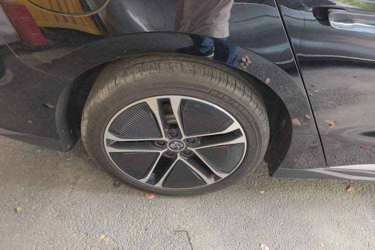 Used BYD Han 2023 EV Champion Edition 605KM Front-Drive Premium Model
