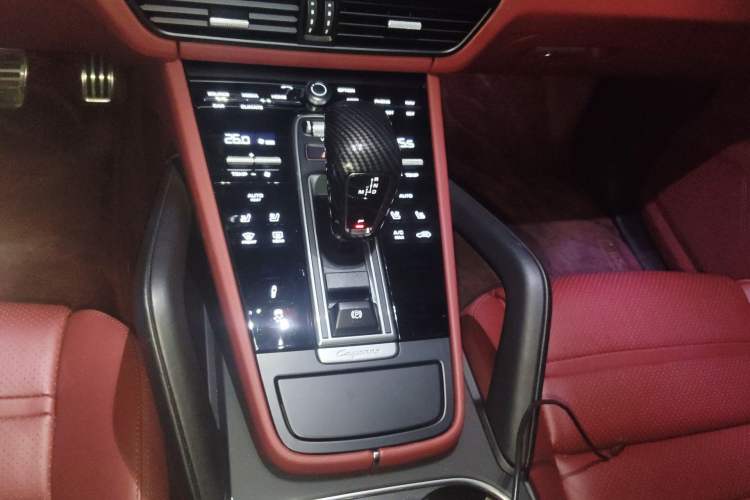 Used Porsche Cayenne 2023 Cayenne 3.0T Gear Lever