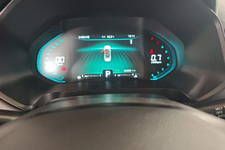 Used Chery Tiggo 8 2019 1.6 TGDI Automatic Elite Model Odometer Close Up