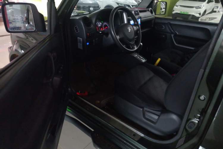 Used Suzuki Jimny 2015 1.3 AT JLX
