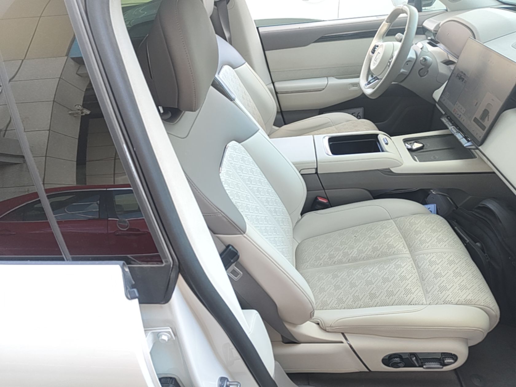 Zeekr 7X 2025 75 kWh Rear-Wheel Drive Intelligent Driving Version — снимка 19