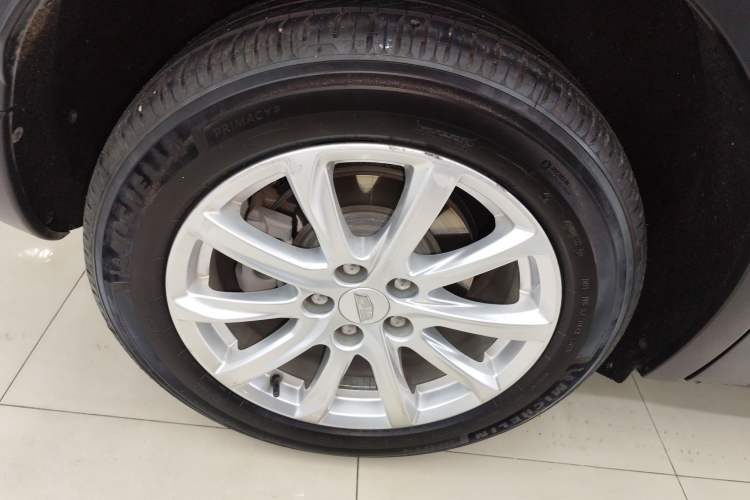 Used Cadillac XT4 2018 28T Two-Wheel Drive Tech Version