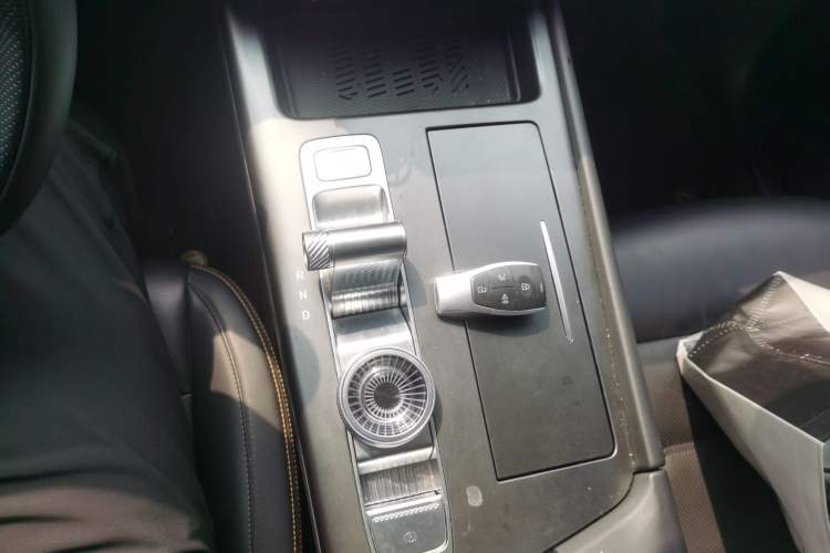 Used BAIC Off-Road BJ30 2024 1.5T Magic Electric Drive Advanced Version Gear Lever