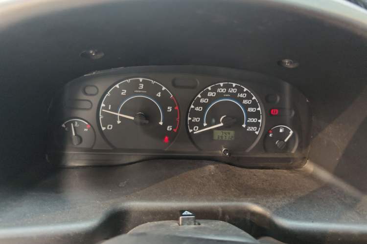 Used JMC Transit 2019 2.8T Commercial Version Short Wheelbase Mid-Roof 6-Seater China VI JX493 Instrument Cluster