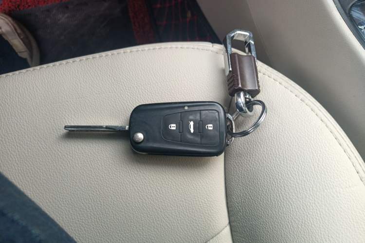 Used Roewe 360 2017 1.5L Automatic Luxury Edition Vehicle Key